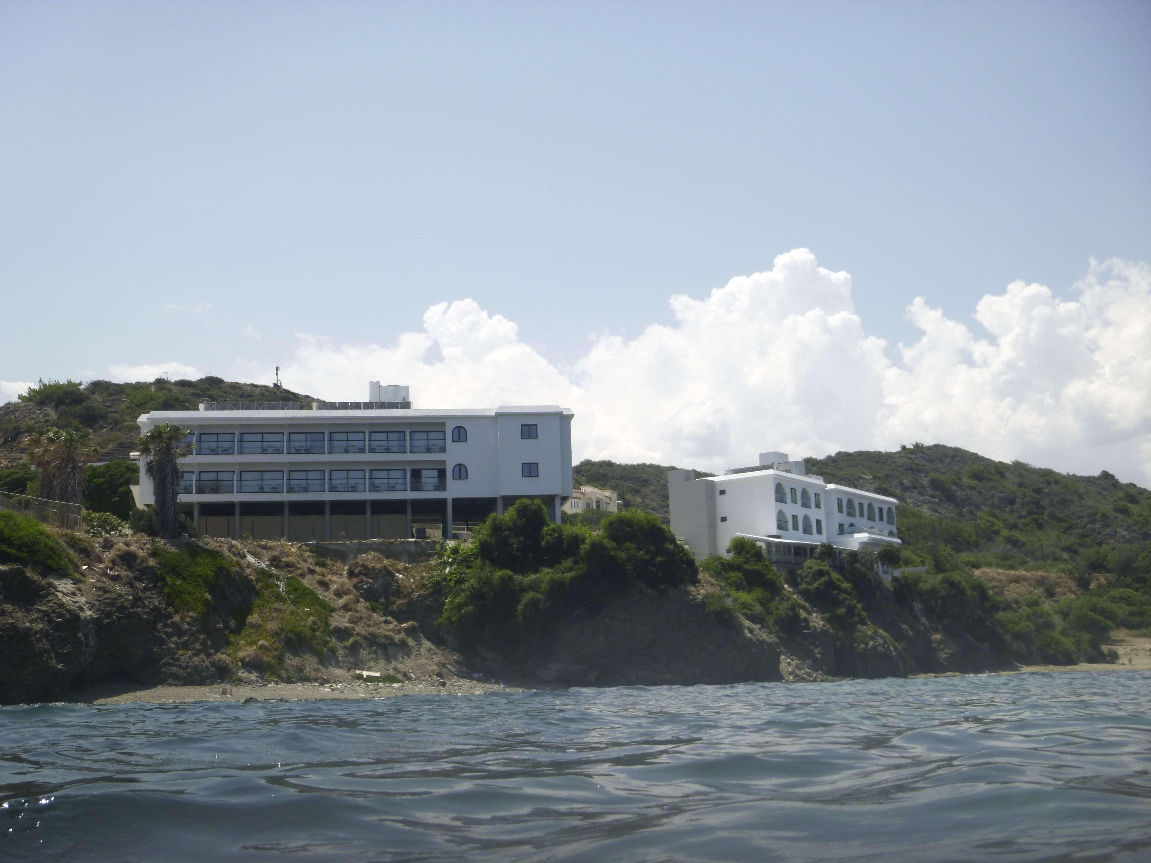 E.J. Pyrgos Bay Hotel Eksteriør bilde