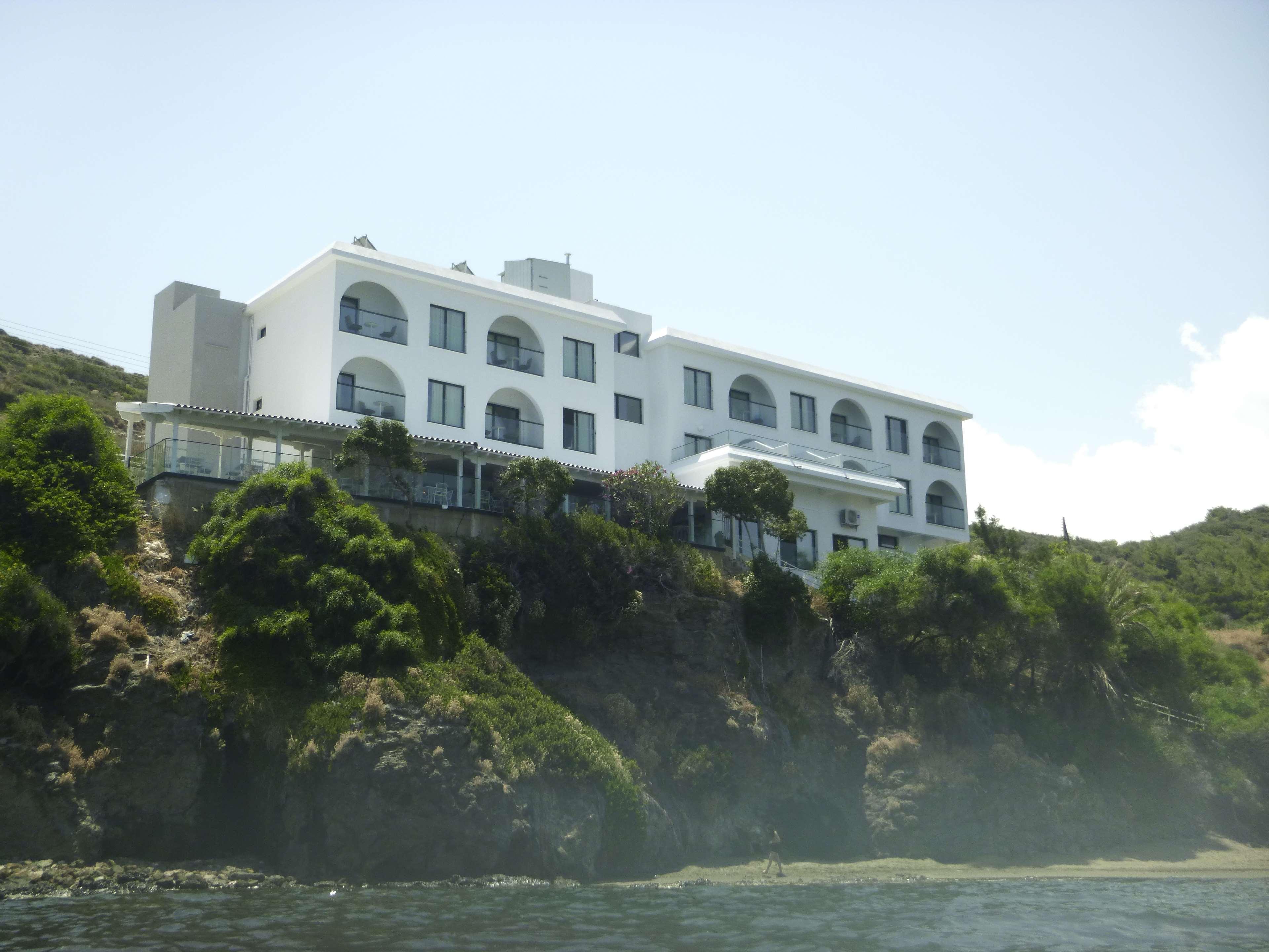 E.J. Pyrgos Bay Hotel Eksteriør bilde