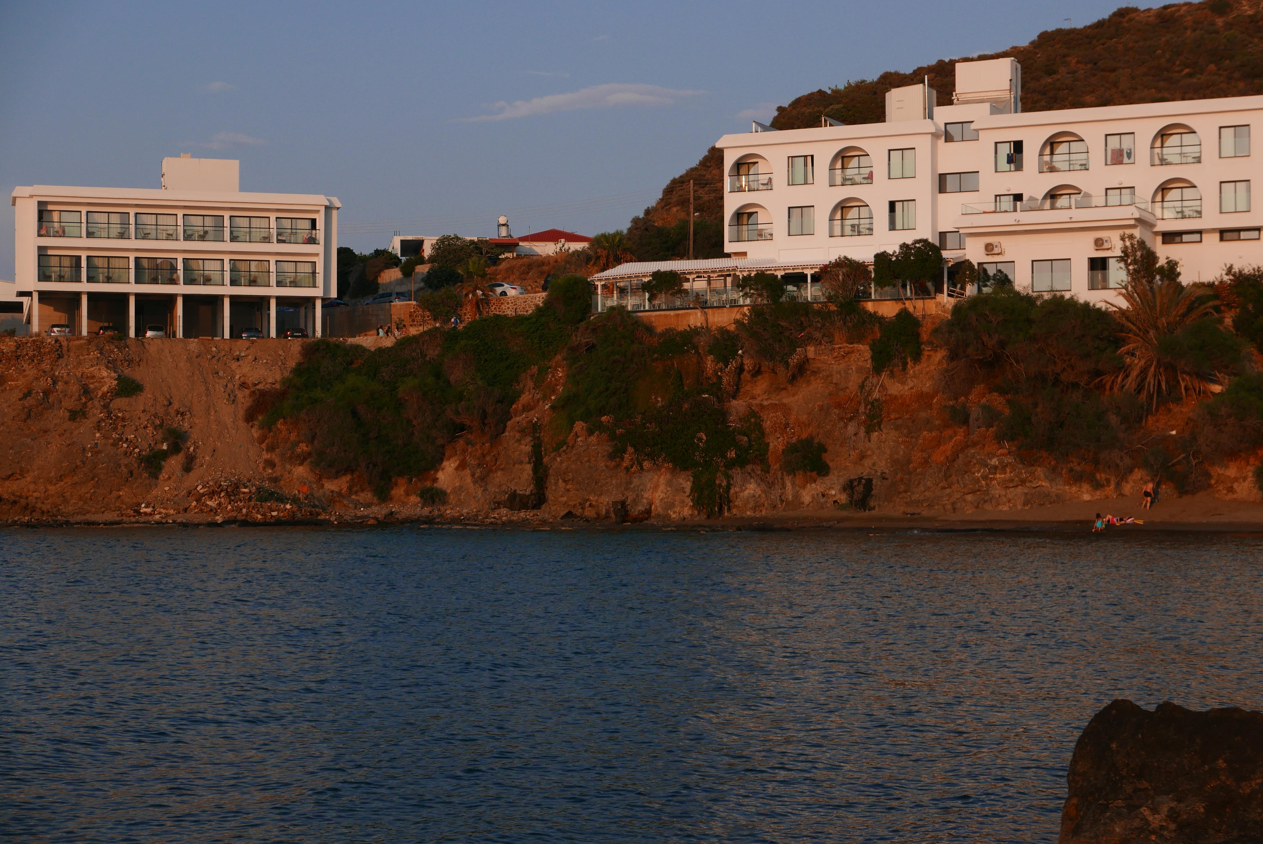 E.J. Pyrgos Bay Hotel Eksteriør bilde