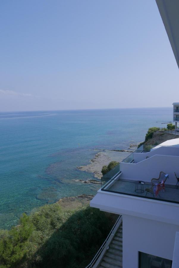 E.J. Pyrgos Bay Hotel Eksteriør bilde